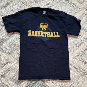 Trinity college basketball T-shirt, size small excellent condition